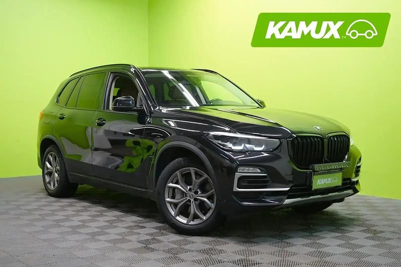 Musta Käytetty 2020 BMW X5 Comfort Edition Katumaasturi | 35 800 € (Supertarjous) - Kuva 1/4