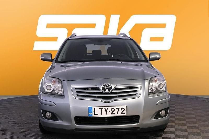 Käytetty Toyota Avensis Sol 126 HP (92 kW) 2008 Farmari