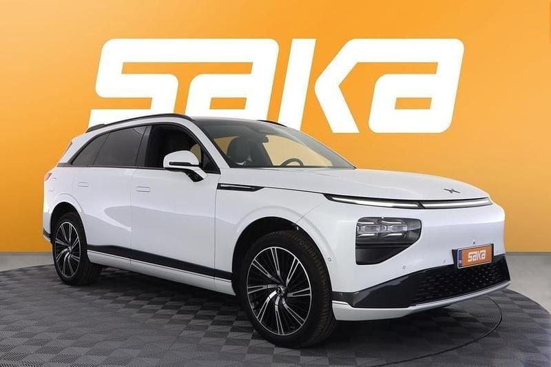 Käytetty 2025 XPENG G9 AWD Performance Katumaasturi | 68 900 € - Kuva 1/3