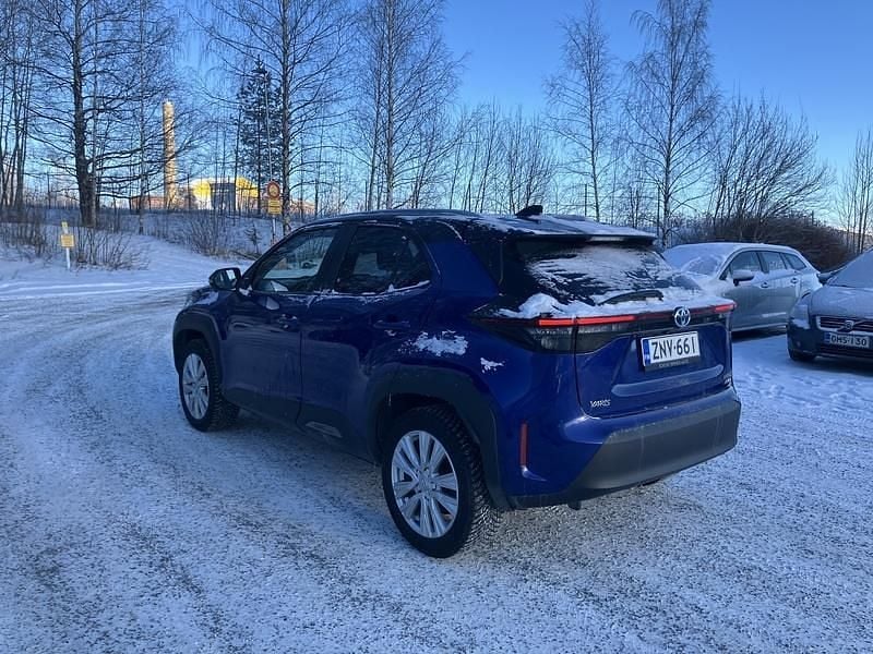 Käytetty Toyota Yaris Cross 116 HP (85 kW) 2022 Katumaasturi