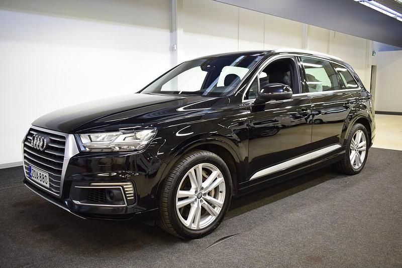 Käytetty Audi Q7 351 HP (258 kW) 2017 Musta Katumaasturi