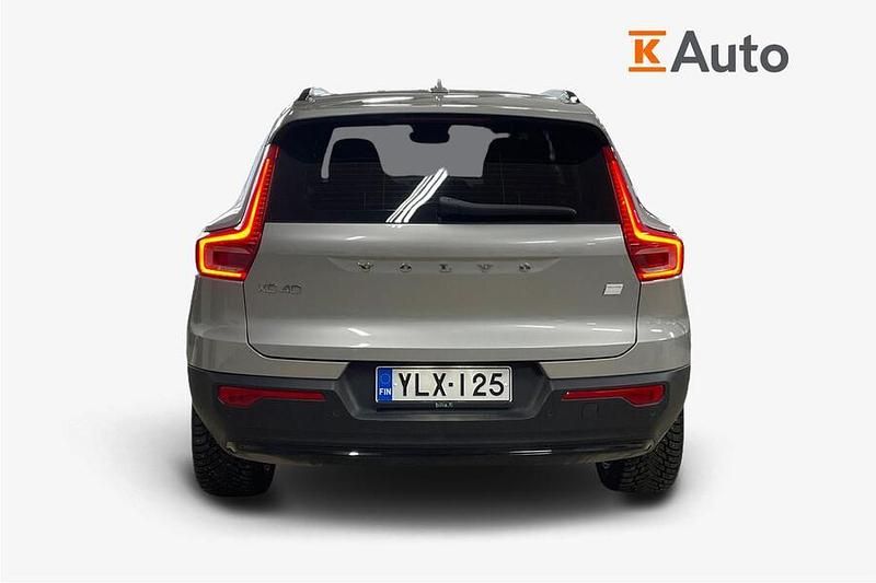Käytetty Volvo XC40 Ultimate 169 kW (231 HP) 2023 Harmaa Katumaasturi
