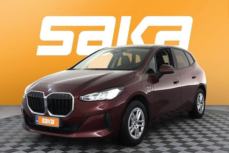 Käytetty BMW 225 Active Tourer 245 HP (180 kW) 2023 Tila-auto