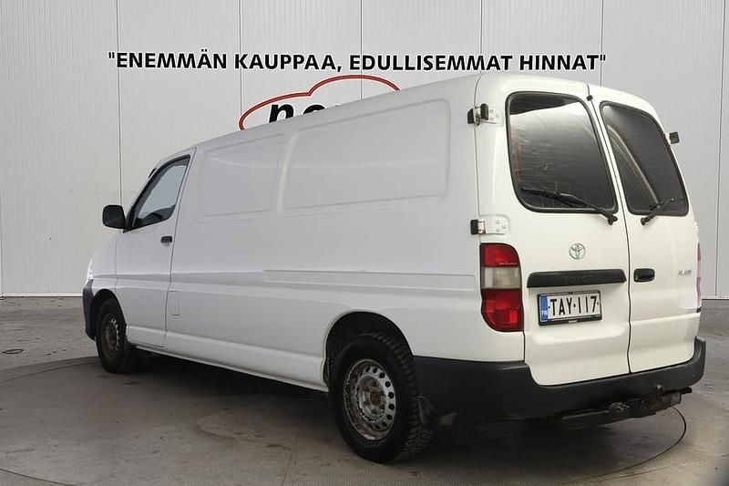 Käytetty Toyota HiAce Business Edition 117 HP (86 kW) 2008 Valkoinen Van