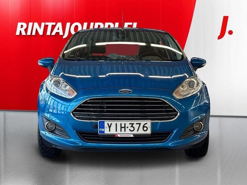 Käytetty Ford Fiesta Titanium 101 HP (74 kW) 2013 Sininen Viistoperä