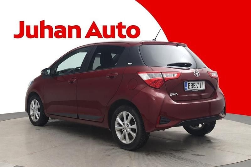 Käytetty Toyota Yaris Multidrive S 112 HP (82 kW) 2019 Punainen Viistoperä
