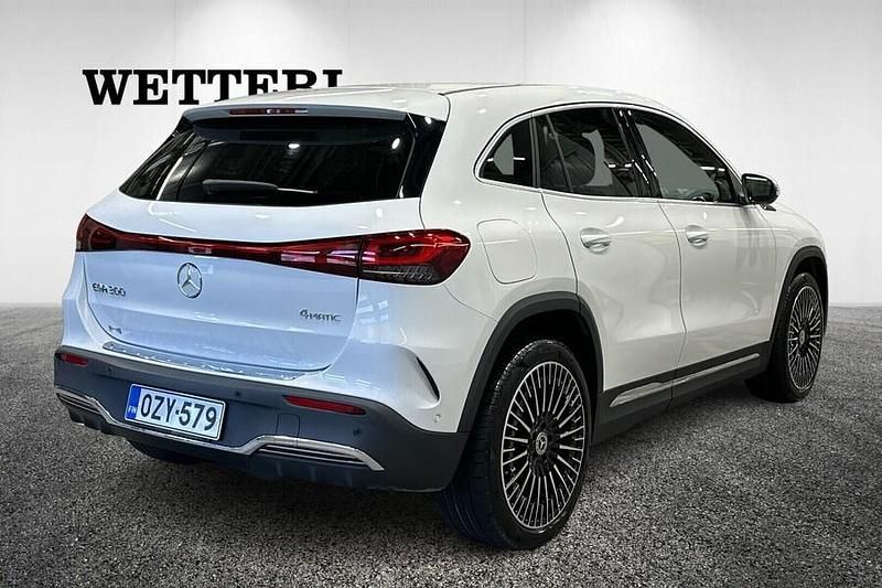 Käytetty Mercedes EQA300 Business 167 kW (228 HP) 2022 Valkoinen Katumaasturi