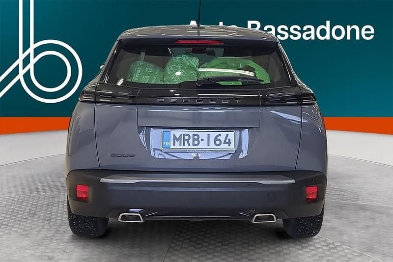 Käytetty Peugeot 2008 Active 131 HP (96 kW) 2024 Katumaasturi