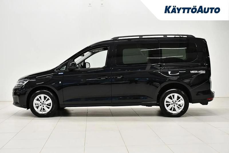 Uusi VW Caddy Maxi Life Business 122 HP (89 kW) 2026 Deep black Tila-auto
