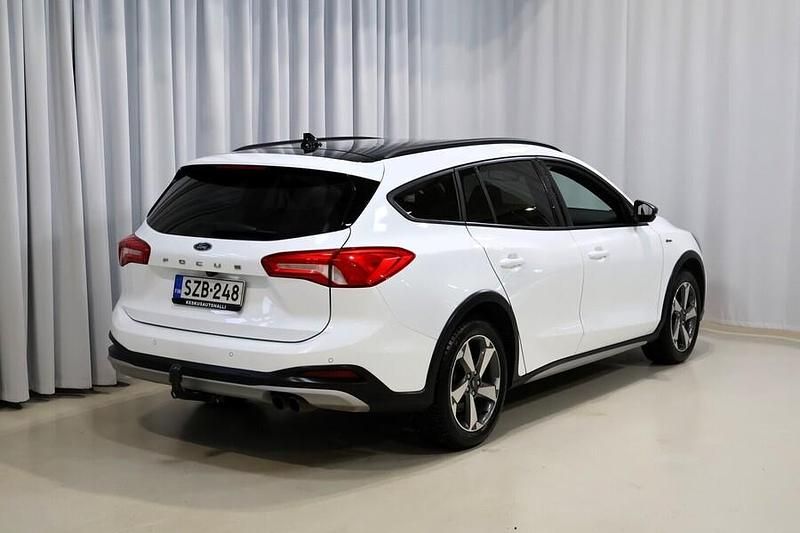 Käytetty Ford Focus Active 182 HP (133 kW) 2022 Valkoinen Farmari