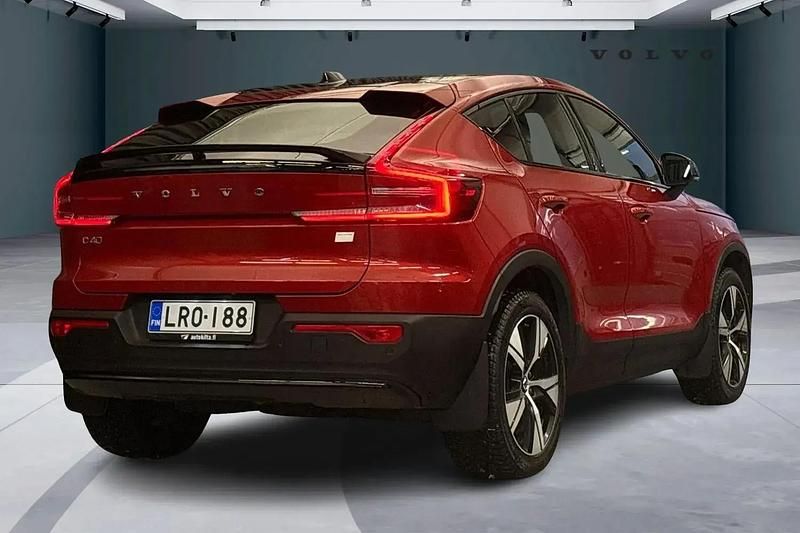 Käytetty Volvo C40 Plus 169 kW (231 HP) 2023 Punainen Katumaasturi