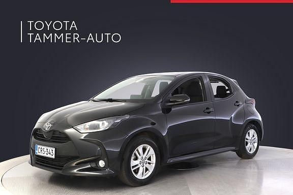Musta Käytetty 2024 Toyota Yaris Viistoperä | 22 480 € (Hieman kallis) - Kuva 1/4