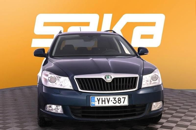 Käytetty Skoda Octavia 140 HP (102 kW) 2012 Farmari