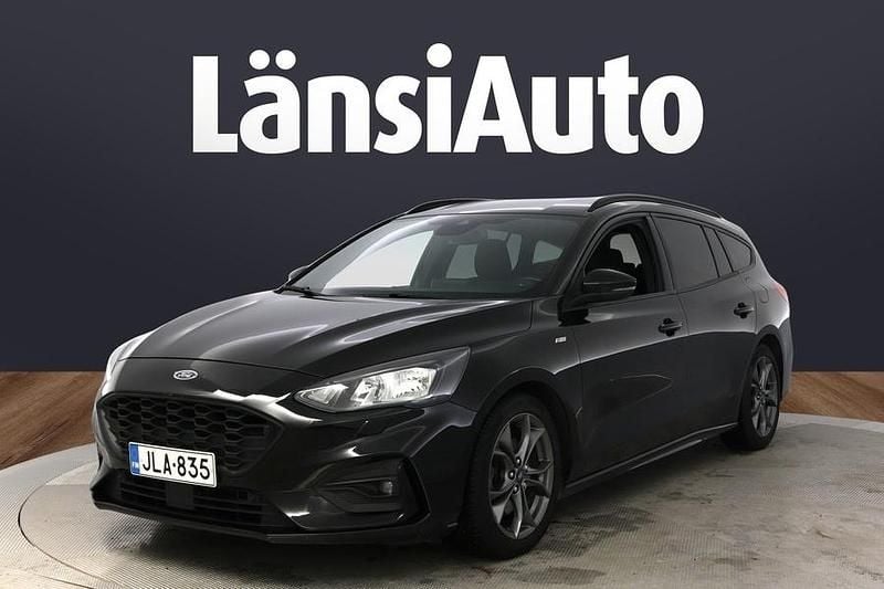Käytetty Ford Focus ST-Line 150 HP (110 kW) 2018 Musta Farmari