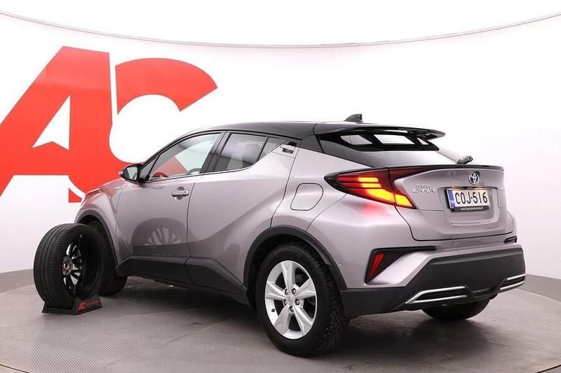 Käytetty Toyota C-HR Premium 184 HP (135 kW) 2020 Hopea Katumaasturi