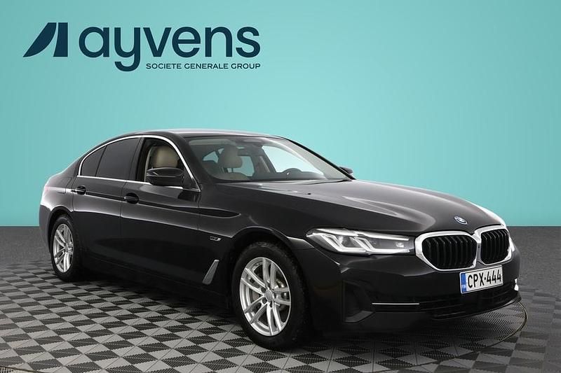 Käytetty BMW 530e 292 HP (214 kW) 2021 Musta Sedan