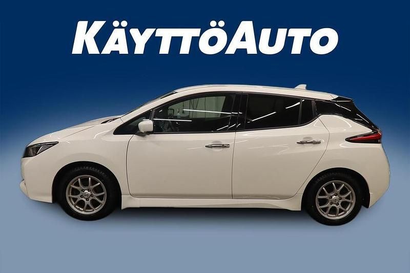 Käytetty Nissan Leaf 360º 110 kW (150 HP) 2022 Met. valkoinen Viistoperä