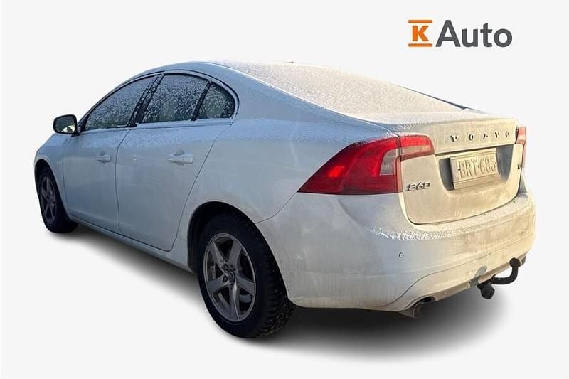 Käytetty Volvo S60 Business Edition 150 HP (110 kW) 2014 Valkoinen Sedan