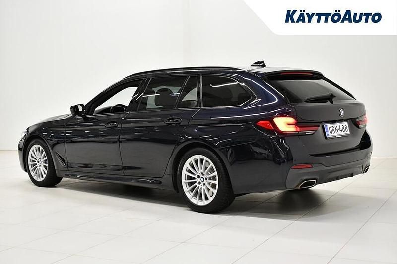 Käytetty BMW 530 Comfort Edition 265 HP (194 kW) 2020 Musta Farmari
