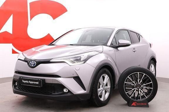 Käytetty Toyota C-HR Premium 122 HP (89 kW) 2017 Hopea Katumaasturi