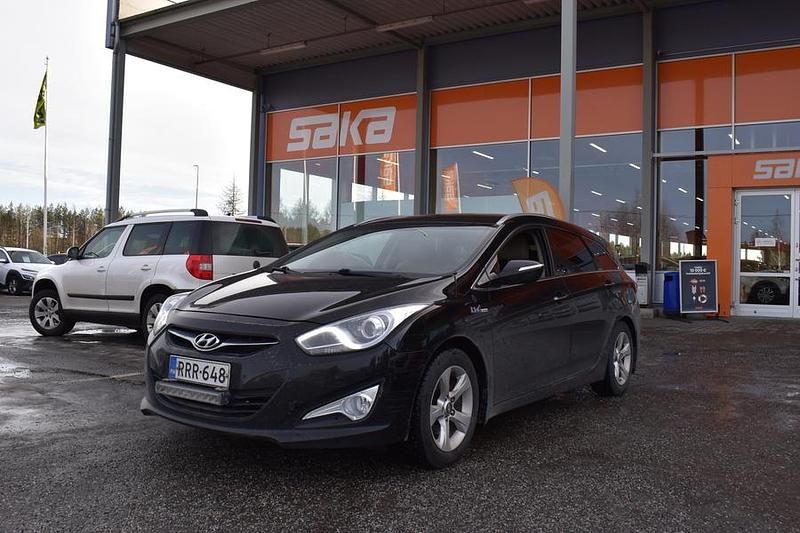 Käytetty Hyundai i40 Style 136 HP (100 kW) 2013 Farmari