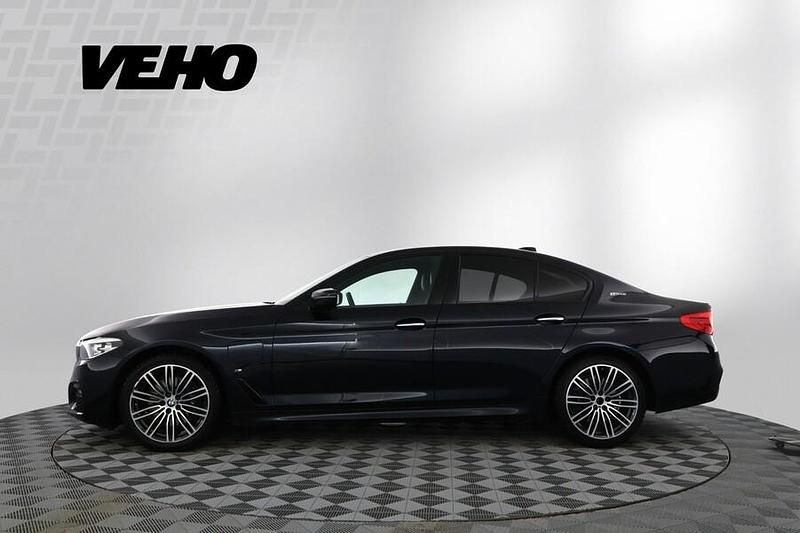 Käytetty BMW 530e Shadowline 252 HP (185 kW) 2018 Musta Sedan