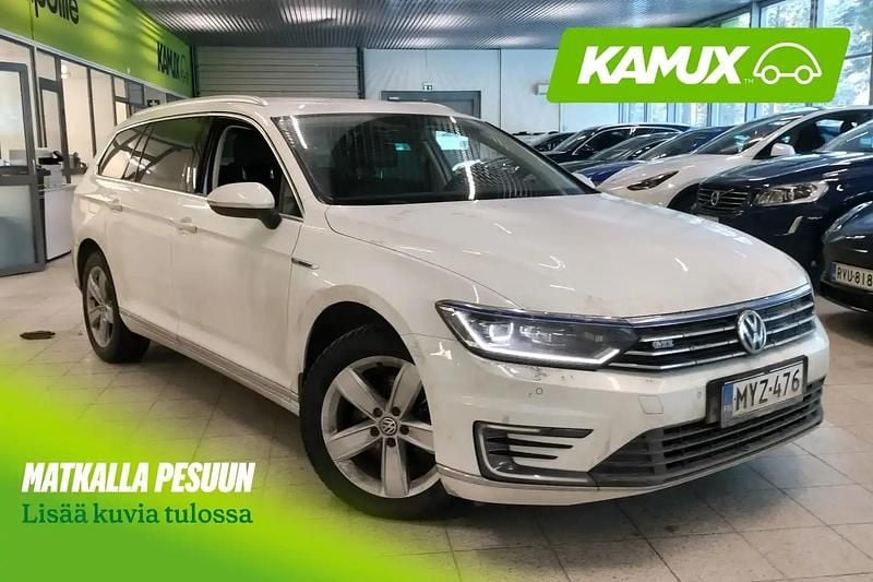 Valkoinen Käytetty 2018 VW Passat GTE Farmari | 12 790 € (Hyvä tarjous) - Kuva 1/3