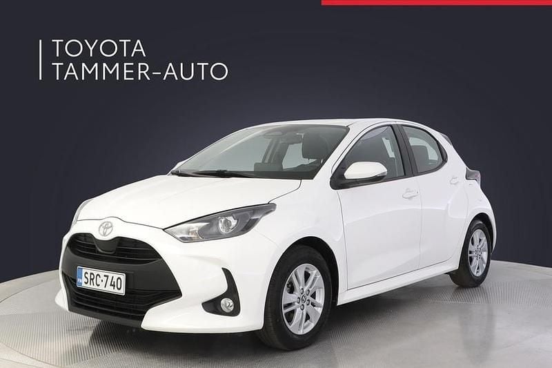 Valkoinen Käytetty 2024 Toyota Yaris Hybrid Viistoperä | 22 480 € (Supertarjous) - Kuva 1/3