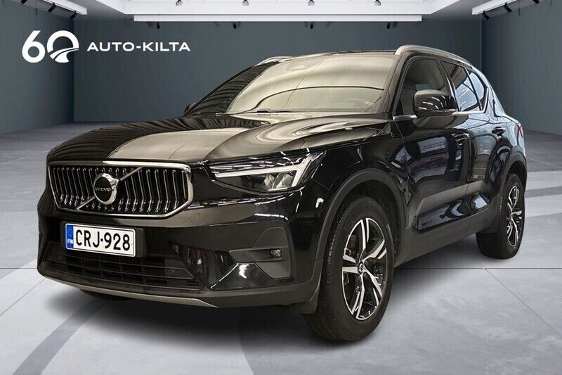 Musta Käytetty 2023 Volvo XC40 Business Edition Katumaasturi | 35 850 € (Perustarjous) - Kuva 1/4