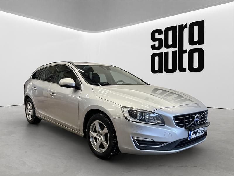 Käytetty Volvo V60 Business Edition 120 HP (88 kW) 2016 Farmari