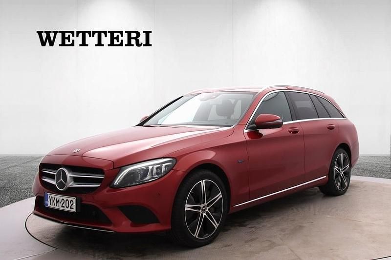 Punainen Käytetty 2020 Mercedes C300e Avantgarde Edition Farmari | 21 490 € (Hieman kallis) - Kuva 1/4
