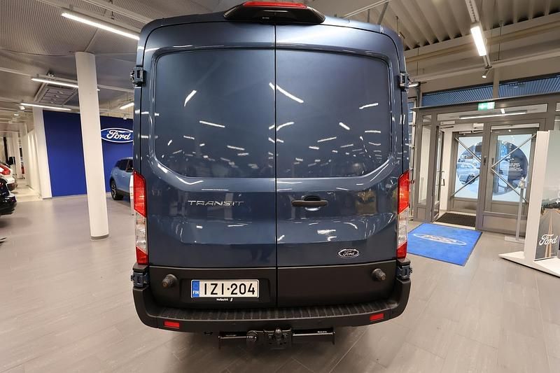 Käytetty Ford Transit Trend+ 350 HP (257 kW) 2021 Chrome blue Van