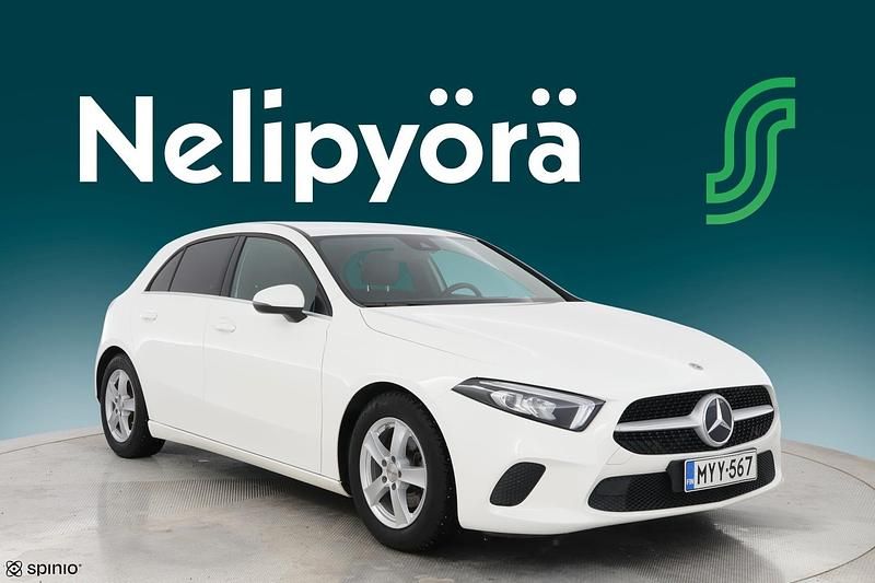Käytetty Mercedes A180 Business 136 HP (100 kW) 2021 Viistoperä
