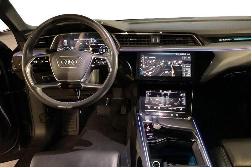 Käytetty Audi e-tron 300 kW (408 HP) 2020 Katumaasturi