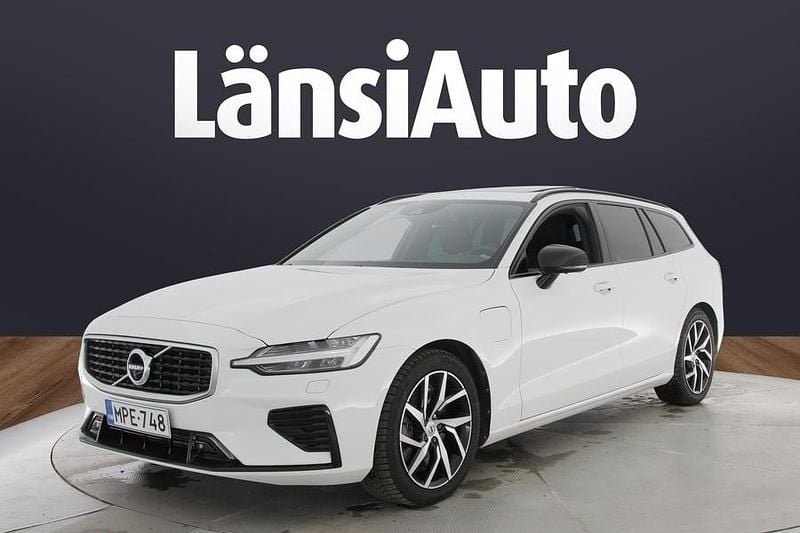 Käytetty Volvo V60 R-Design 392 HP (288 kW) 2019 Farmari