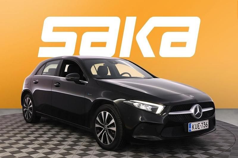 Käytetty Mercedes A250 Business 218 HP (160 kW) 2021 Viistoperä