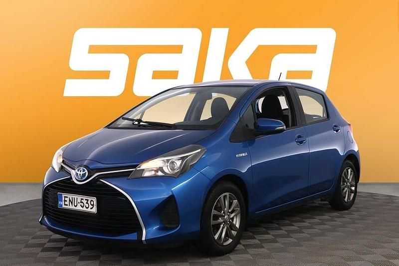 Käytetty Toyota Yaris Hybrid Active 73 HP (53 kW) 2016 Viistoperä