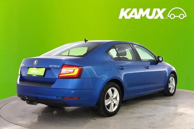 Käytetty Skoda Octavia Ambition 245 HP (180 kW) 2013 Sininen Sedan