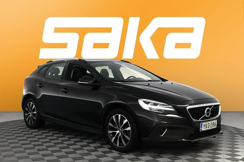 Käytetty Volvo V40 Business Edition 152 HP (111 kW) 2018 Viistoperä