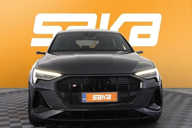 Käytetty Audi e-tron Sportback 369 kW (503 HP) 2022 Katumaasturi
