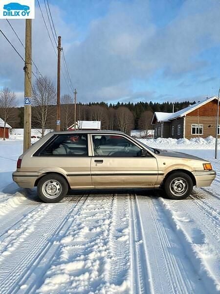Käytetty 1989 Nissan Sunny Viistoperä | 1 490 € - Kuva 1/4