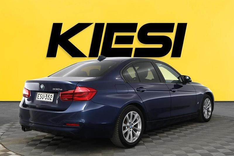 Käytetty BMW 330e 184 HP (135 kW) 2016 Sedan