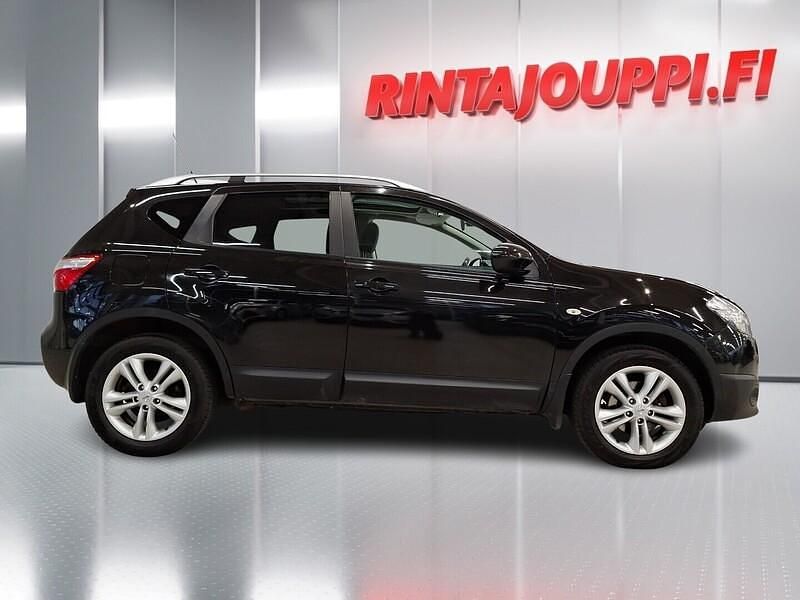 Käytetty Nissan Qashqai Tekna 141 HP (103 kW) 2011 Musta Katumaasturi