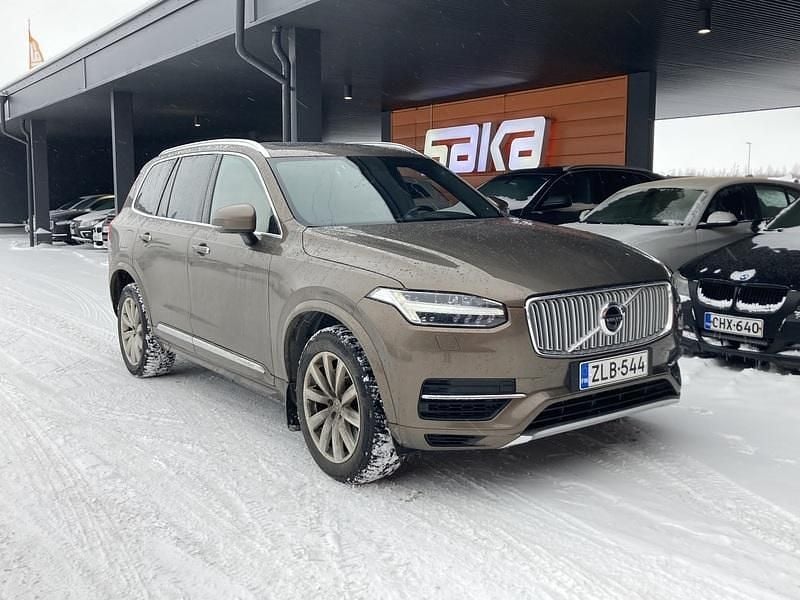 Käytetty Volvo XC90 Inscription 407 HP (299 kW) 2017 Katumaasturi