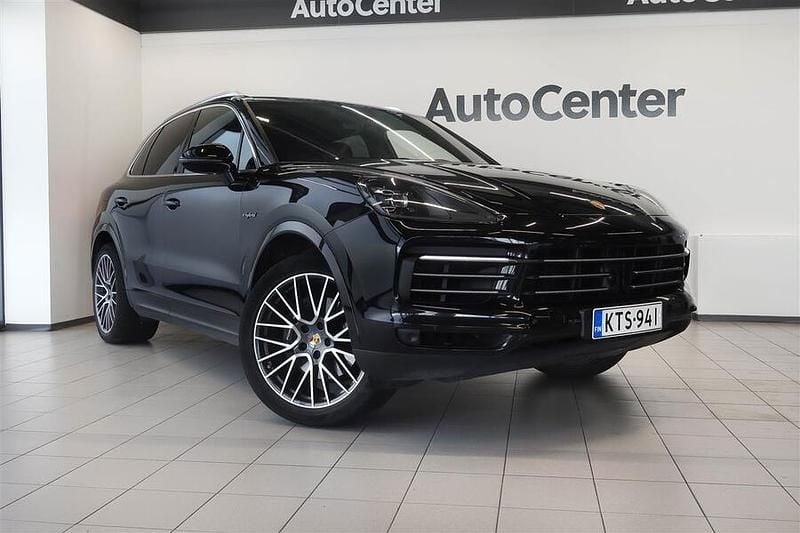 Musta Käytetty 2019 Porsche Cayenne Sport Katumaasturi | 49 900 € (Perustarjous) - Kuva 1/4