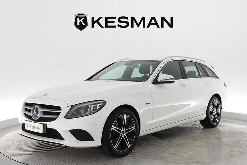 Käytetty 2020 Mercedes C300e Avantgarde Farmari | 19 090 € (Hieman kallis) - Kuva 1/4