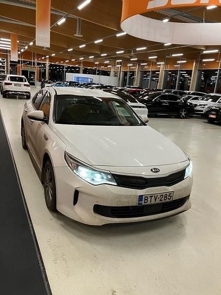 Käytetty 2017 Kia Optima Hybrid Sedan | 12 900 € (Hieman kallis) - Kuva 1/1