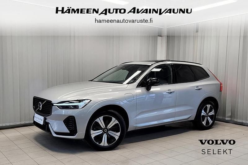 Harmaa Käytetty 2024 Volvo XC60 Performance Katumaasturi | 49 800 € (Perustarjous) - Kuva 1/4