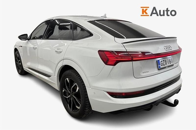 Käytetty Audi e-tron Sportback S-Line 300 kW (408 HP) 2021 Valkoinen Katumaasturi