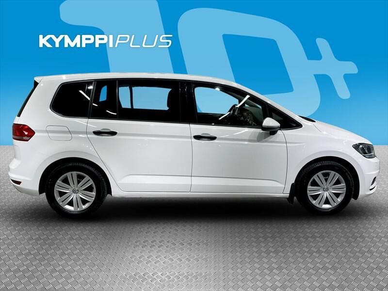 Käytetty VW Touran Trendline 150 HP (110 kW) 2016 Tila-auto